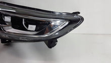 Laden Sie das Bild in den Galerie-Viewer, Frontscheinwerfer Renault Kadjar 260603525R Links Scheinwerfer Headlight SCH2402316196nx