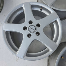 Load image into Gallery viewer, 4x Alufelge 16 Zoll 6.0" 4x114.3 40ET Volvo S40 Rim Wheel FEL7119129680ax
