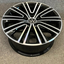 Laden Sie das Bild in den Galerie-Viewer, 4x Alufelge 18 Zoll 8.0" 5x112 44ET Glanz Schwarz 3AA601025L VW Passat B7 FEL3079932433ug