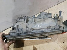 Laden Sie das Bild in den Galerie-Viewer, Frontscheinwerfer Mercedes-Benz W201 Links Scheinwerfer Headlight SCH8014122536yv