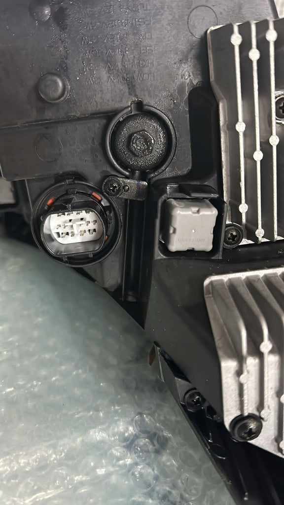Frontscheinwerfer Hyundai I30 G4921-13010 Links Scheinwerfer Headlight SCH6204134091pg