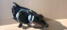 Load image into Gallery viewer, Frontscheinwerfer Opel Zafira 13252472 0301214201 Links Scheinwerfer Headlight