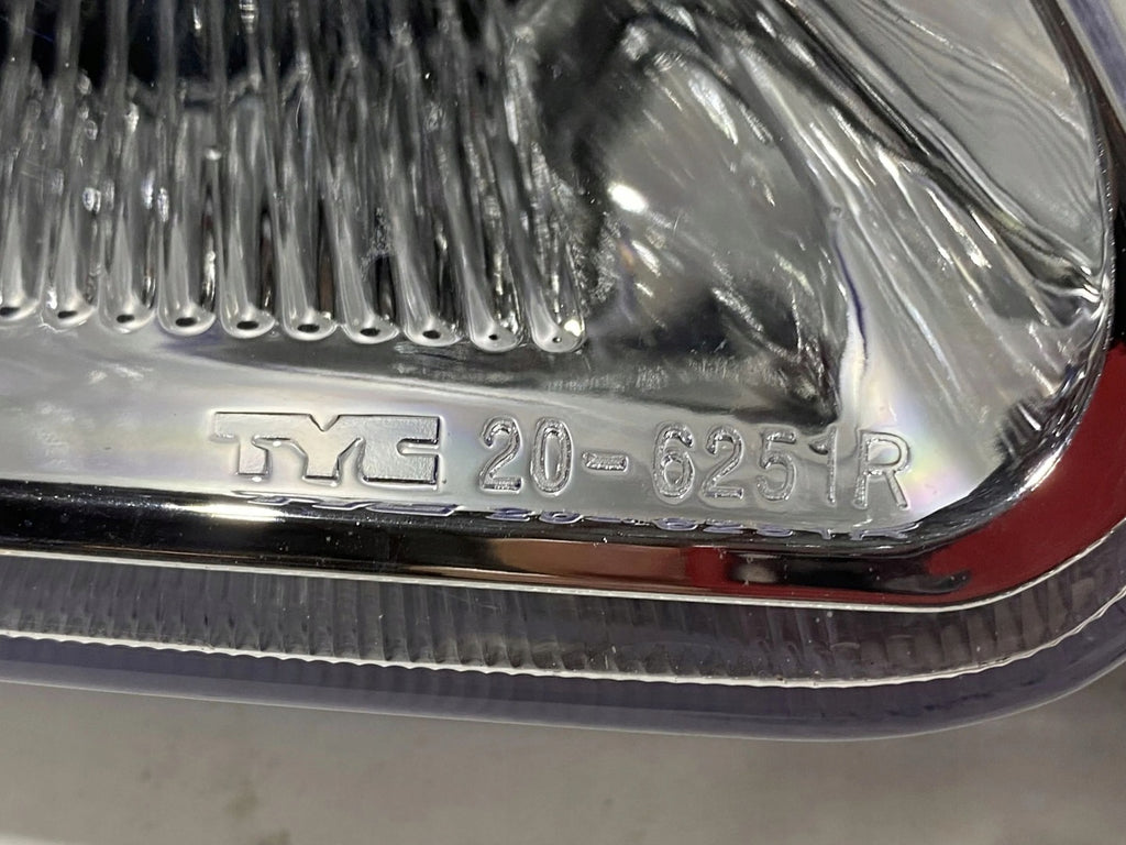 Frontscheinwerfer Honda Civic I ARO16915 Rechts Scheinwerfer Headlight