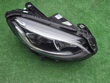 Load image into Gallery viewer, Frontscheinwerfer Mercedes-Benz W246 A2469067001 Rechts Scheinwerfer Headlight SCH2002825377xi