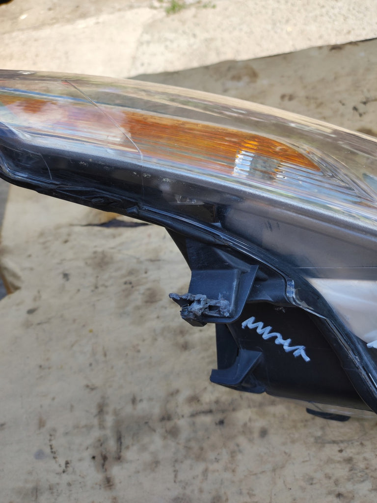 Frontscheinwerfer Ford Mondeo I Rechts Scheinwerfer Headlight SCH1515100589hj