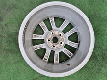 Load image into Gallery viewer, 1x Alufelge 17 Zoll 5x112 5L0601025H Skoda Yeti Rim Wheel FEL1224233482ga
