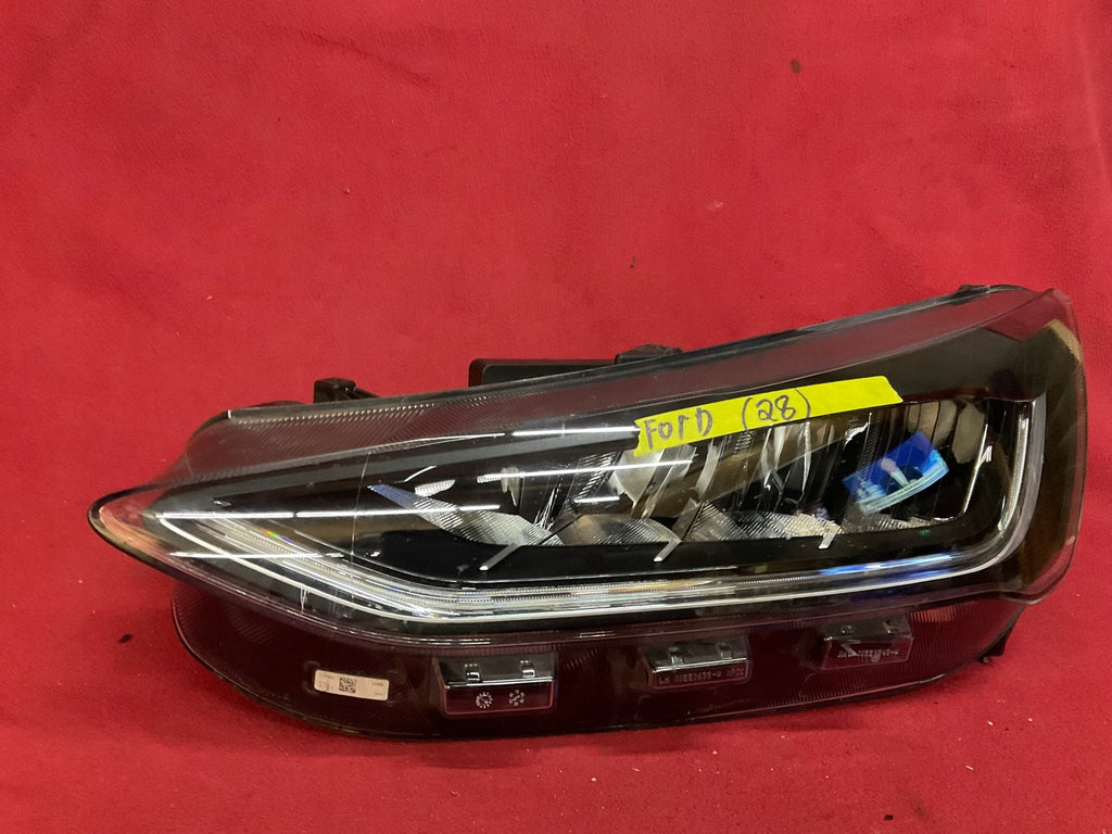 Frontscheinwerfer Ford Focus NX7B-13E015-CF 00220624-06 NX7B13E015 LED Links SCH8568608162qu