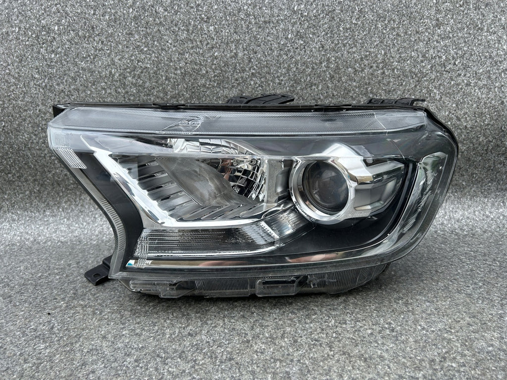 Frontscheinwerfer Ford Ranger Links Scheinwerfer Headlight SCH7368424917st