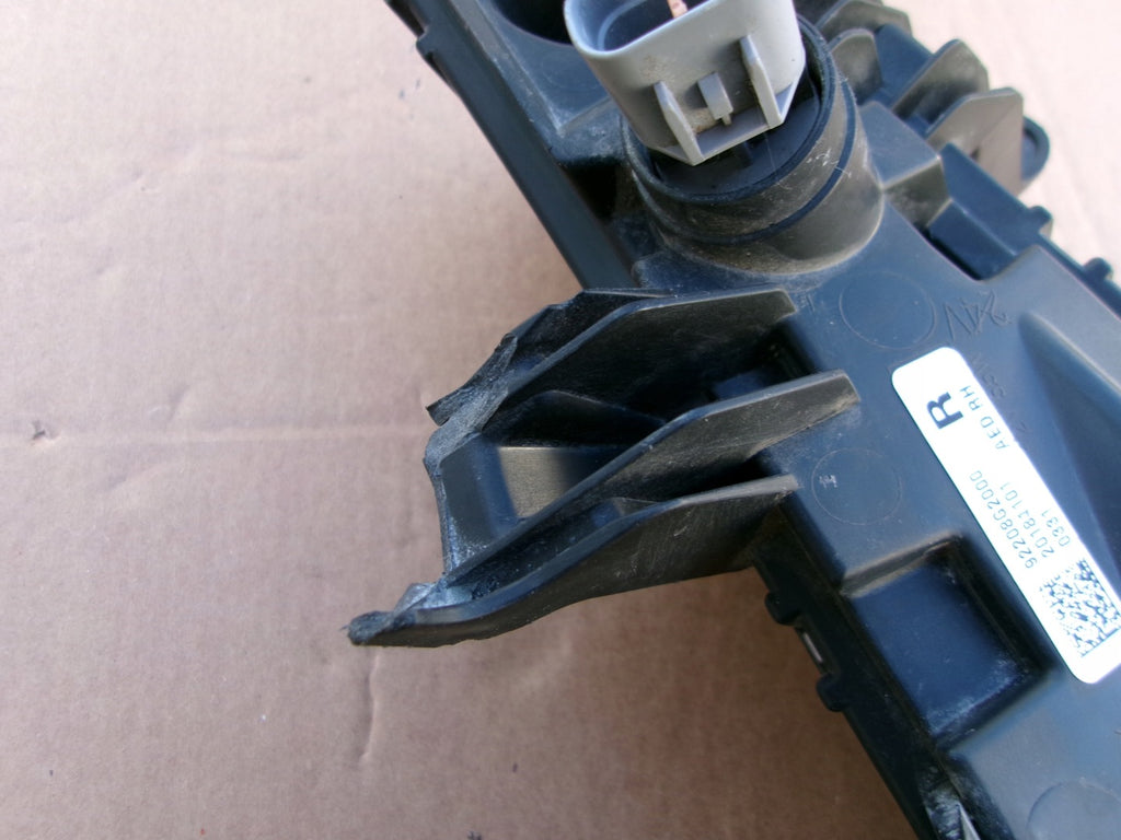 Frontscheinwerfer Hyundai Ioniq 92208-G2000 Rechts Scheinwerfer Headlight SCH6841325639hy