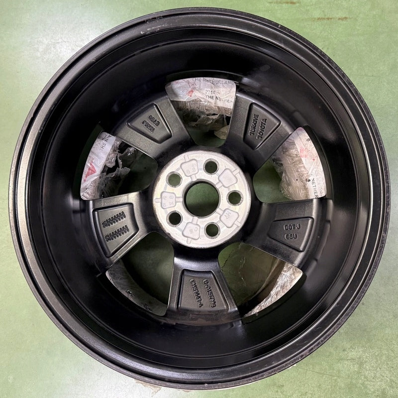 1x Alufelge 16 Zoll 6.0" 5x100 50ET Glanz Schwarz Toyota C-Hr Rim Wheel FEL2166012787os
