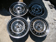 Laden Sie das Bild in den Galerie-Viewer, 4x Alufelge 15 Zoll 6.0" 5x112 47ET Silber VW Caddy V Golf III Jetta VI Touran FEL6297762883ba