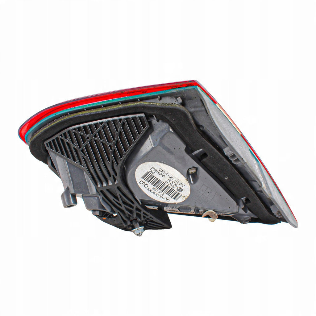 Rückleuchte Mercedes-Benz A205 C205 A2059066800 Rechts Rearlight