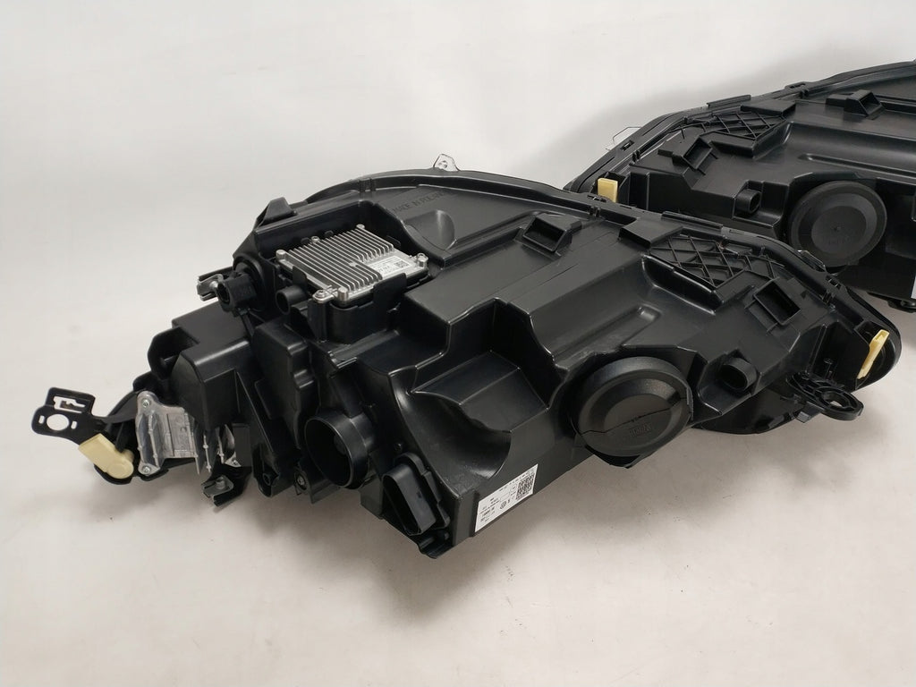 Frontscheinwerfer VW Golf VIII 5H1941005 5H1941006 LED Rechts oder Links SCH8224148521wt