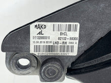 Load image into Gallery viewer, Frontscheinwerfer Hyundai I10 92102B9300 Rechts Scheinwerfer Headlight SCH5261580025fq