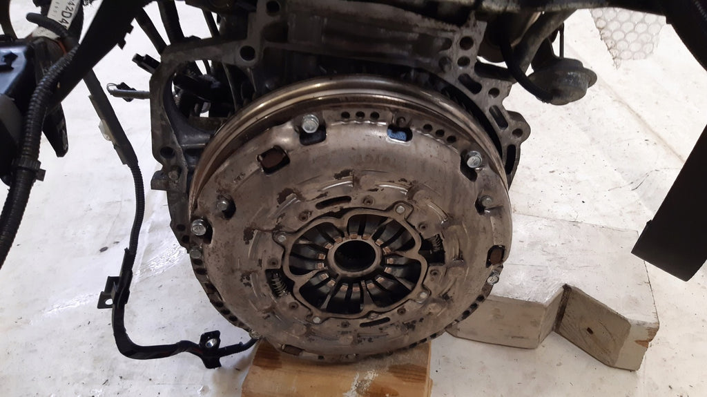 Motor Toyota 69ACM69 2.2 10TKm Diesel Engine Komplett