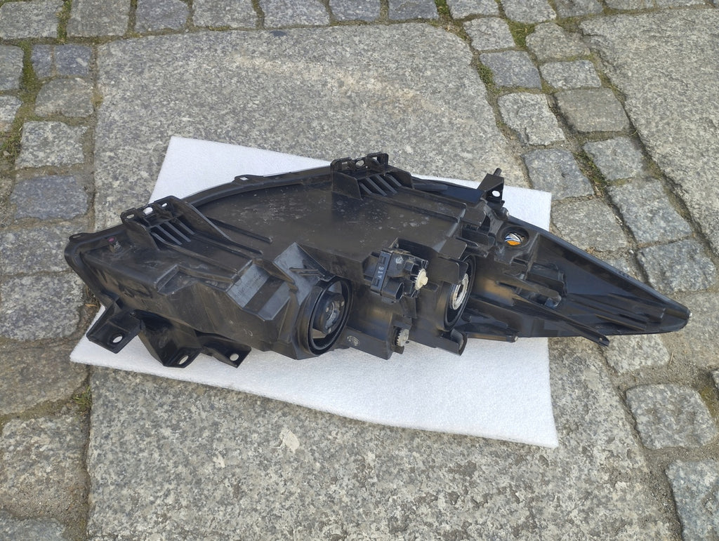 Frontscheinwerfer Mazda III BDG7-51040 Links Scheinwerfer Headlight