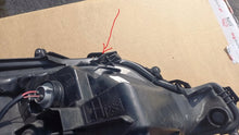Laden Sie das Bild in den Galerie-Viewer, Frontscheinwerfer Toyota Camry 81150-33D31 LED Links Scheinwerfer Headlight SCH4392988476hl