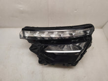 Laden Sie das Bild in den Galerie-Viewer, Frontscheinwerfer Skoda Kamiq 655941015B LED Links Scheinwerfer Headlight SCH1629865812en