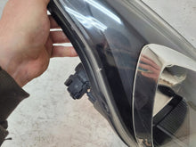 Laden Sie das Bild in den Galerie-Viewer, Frontscheinwerfer Ford J7BB-13W029-BJ Rechts Scheinwerfer Headlight SCH1832695783ig