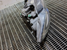 Laden Sie das Bild in den Galerie-Viewer, Frontscheinwerfer Jaguar Xf X250 CX2313W029DD Rechts Scheinwerfer Headlight SCH6179761780au