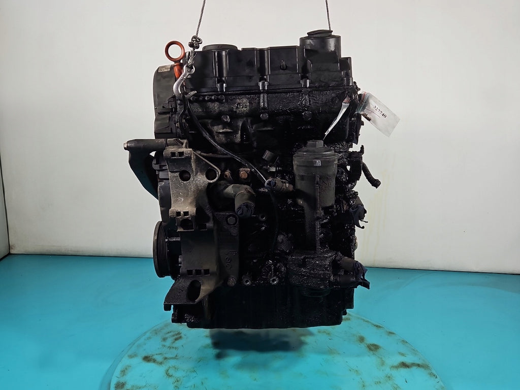 Motor VW Transporter BRR 1.9 TDI 84PS 62kW 2008 Diesel Engine Unkomplett