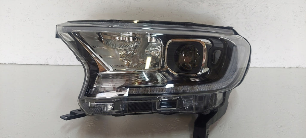 Frontscheinwerfer Ford Ranger JB3B-13E015 LED Links Scheinwerfer Headlight