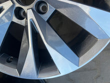 Load image into Gallery viewer, 1x Alufelge 17 Zoll 6.5" 5x100 40ET 657601025N Skoda Scala Kamiq Rim Wheel FEL5539386250hi