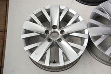 Load image into Gallery viewer, 1x Alufelge 17 Zoll 7.0&quot; 5x112 39ET Matt Silber 7N0601025L VW Sharan Rim Wheel