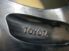 Laden Sie das Bild in den Galerie-Viewer, 1x Alufelge 15 Zoll 5.0&quot; 4x100 39ET 6577887665 Toyota Aygo Rim Wheel