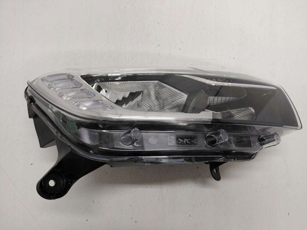 Frontscheinwerfer Dacia Logan Sandero II 260105925R Rechts Headlight SCH5958136321ww