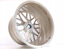 Laden Sie das Bild in den Galerie-Viewer, 1x Alufelge 20 Zoll 12.0&quot; 5x130 Porsche Panamera 970 Rim Wheel