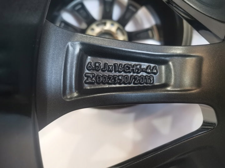 4x Alufelge 16 Zoll 6.5" 5x114.3 44ET Schwarz 403005287R Renault Megane Talisman FEL3700319421tm