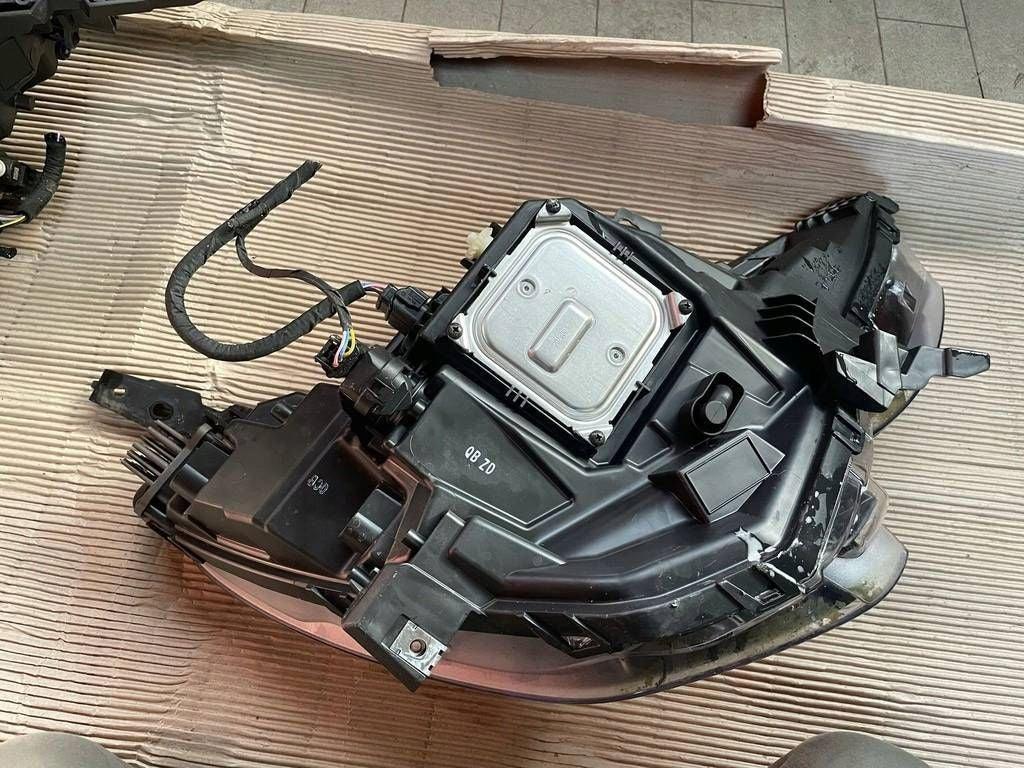 Frontscheinwerfer Renault Arkana 260602566R 260102483R Ein Satz Headlight SCH3302054341hj