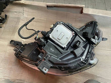 Laden Sie das Bild in den Galerie-Viewer, Frontscheinwerfer Renault Arkana 260602566R 260102483R Ein Satz Headlight SCH3302054341hj