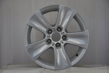 Load image into Gallery viewer, 1x Alufelge 17 Zoll 8.0" 5x120 30ET Glanz Silber 6790172 BMW 1 Rim Wheel FEL6206767065ol