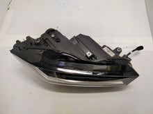 Laden Sie das Bild in den Galerie-Viewer, Frontscheinwerfer Skoda Superb 3P1941016 LED Rechts Scheinwerfer Headlight SCH1662939651os