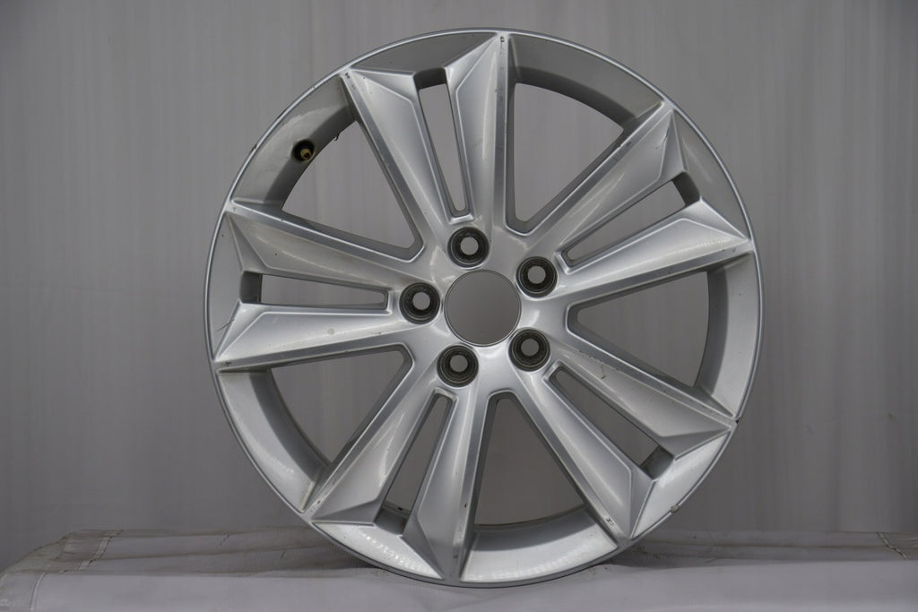 1x Alufelge 17 Zoll 7.0" 5x108 40 5ET Glanz Silber 31471309 Volvo Rim Wheel