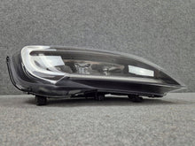 Laden Sie das Bild in den Galerie-Viewer, Frontscheinwerfer Opel Movano C 00468574860 00468574820 Full LED Ein Satz SCH1269831117iv