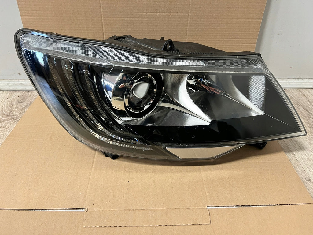 Frontscheinwerfer Skoda Superb II 3T1941016H LED Rechts Scheinwerfer Headlight