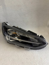 Load image into Gallery viewer, Frontscheinwerfer Ford Focus MX7B-13E014-ED Rechts Scheinwerfer Headlight SCH8109125622yy