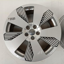 Laden Sie das Bild in den Galerie-Viewer, 4x Alufelge 19 Zoll 8.0" 5x112 34ET Glanz Silber 4KE601025L Audi E-Tron FEL4579540829iw