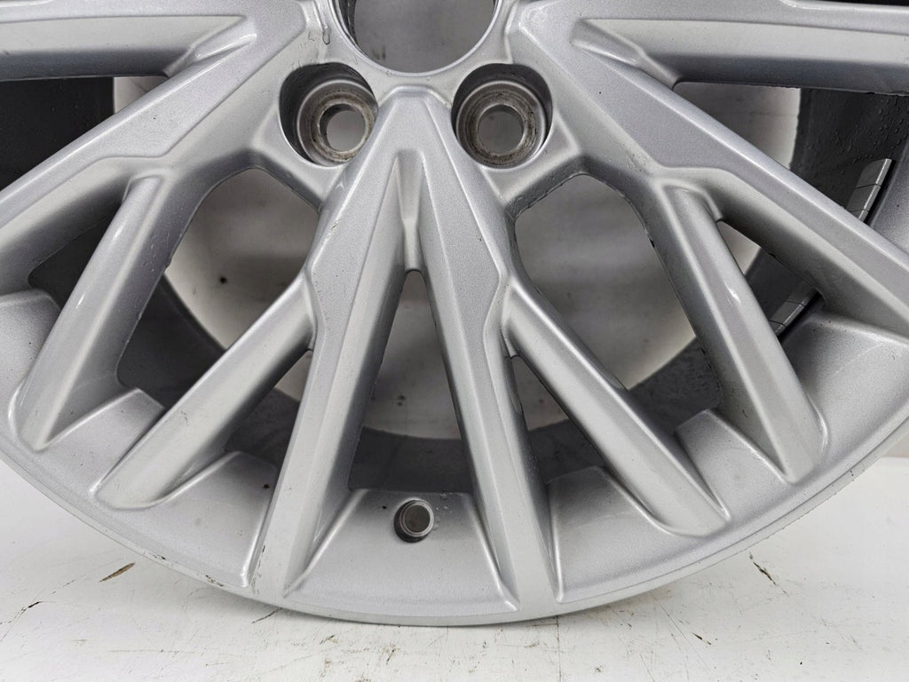 1x Alufelge 18 Zoll 4261133C80 Toyota Camry Rim Wheel FEL9456386463lz