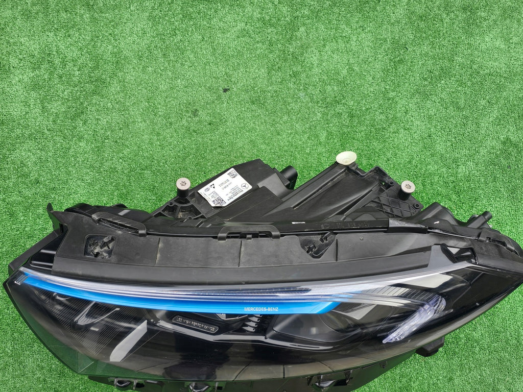 Frontscheinwerfer Mercedes-Benz Eqb A2439068900KZ Full LED Links Headlight SCH4127980415zi