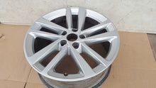 Laden Sie das Bild in den Galerie-Viewer, 1x Alufelge 18 Zoll 8.0" 5x112 39ET 4K0601025BH Audi A6 C8 Rim Wheel FEL6955718424as