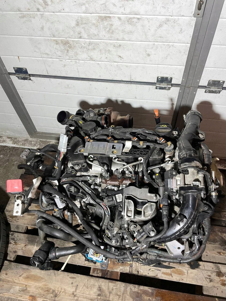 Motor Peugeot 208 II YH01 10Q3EC 1.5 HDI Diesel Engine Komplett