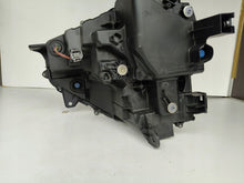 Laden Sie das Bild in den Galerie-Viewer, Frontscheinwerfer Mitsubishi Eclipse Cross Full LED Rechts Headlight