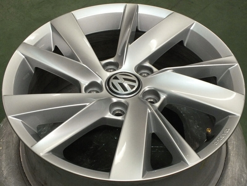 1x Alufelge 16 Zoll 6.5" 5x112 46ET Glanz Silber 5H0071496 VW Rim Wheel FEL3350100073ds