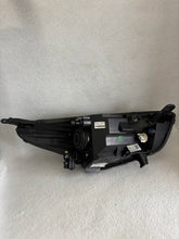 Laden Sie das Bild in den Galerie-Viewer, Frontscheinwerfer Ford G1B5-13W030-BD Links Scheinwerfer Headlight SCH1662403832bc