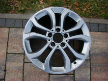 Laden Sie das Bild in den Galerie-Viewer, 1x Alufelge 17 Zoll 8.5&quot; 5x112 A2054010200 Mercedes-Benz W205 Rim Wheel