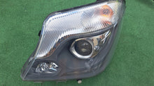 Laden Sie das Bild in den Galerie-Viewer, Frontscheinwerfer Mercedes-Benz Sprinter A9068203161 Xenon Links Headlight